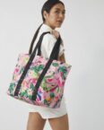 Codello Strandtasche Nachhaltige Beach Bag mit trendigem Tropical Print, mit trendigem Tropical Print