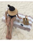 AUKUU Sonnenhut Modischer Modischer Strohhut mit großer Krempe und hohlem Oberteil mit Sonnenschutz und UV Schutz für Damen im Sommer